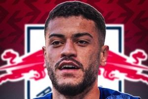 德天空：哥兹塔比中锋罗慕洛将加盟莱比锡，转会费总价2500万欧