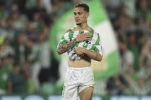 世体：贝蒂斯计划再引进最多四名球员，主要目标是确保安东尼回归