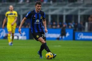 罗马诺：马赛租借+买断正式报价帕瓦尔，最终决定权在国米手中