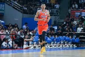 夏联东营站山东88比69击败山西 陈林坚得到16分2篮板3助攻