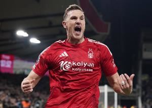 点射破门！伍德前两粒欧战进球间隔13年347天，历史第三长